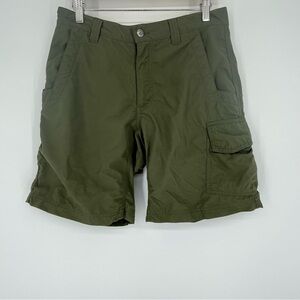 Mountain Khakis green cargo shorts 32